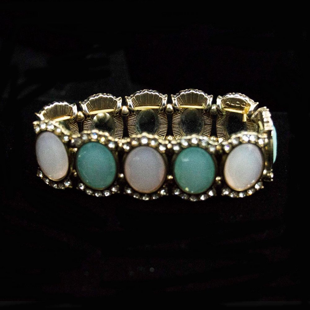 PASTEL PINK & BLUE FACETED ACRYLIC STONE STRETCH BRACELET - JBSYCLP1